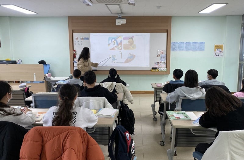 한국어 어려운가요…진학·진로부터 마음까지 챙겨줘요