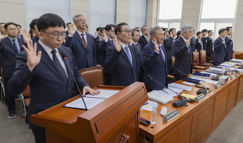 ‘면접 때 구두 금지 논란’ 인사혁신처장 “뾰족 구두 신고 와 타인에 불편줘”