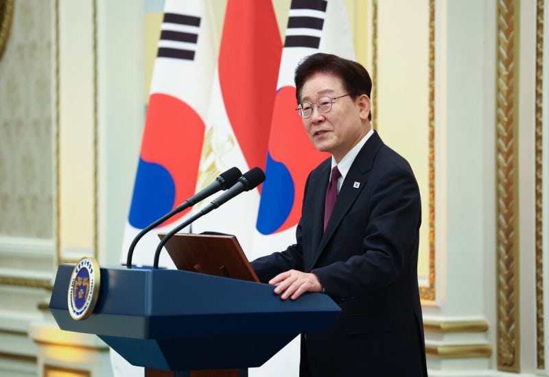 이 대통령, ‘<b>극초음속</b> 활공비행체’ 최초 <b>시험발사</b> 성공 참관
