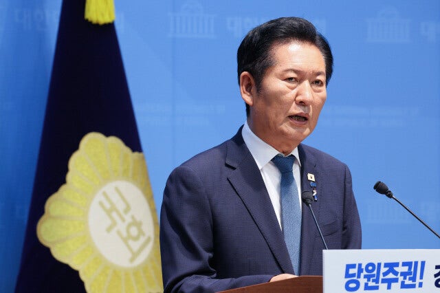 <b>정청래</b>, ‘<b>미국 비자</b> 보류’ 논란에 “극단 주장 자제를…국익에 도움 ...
