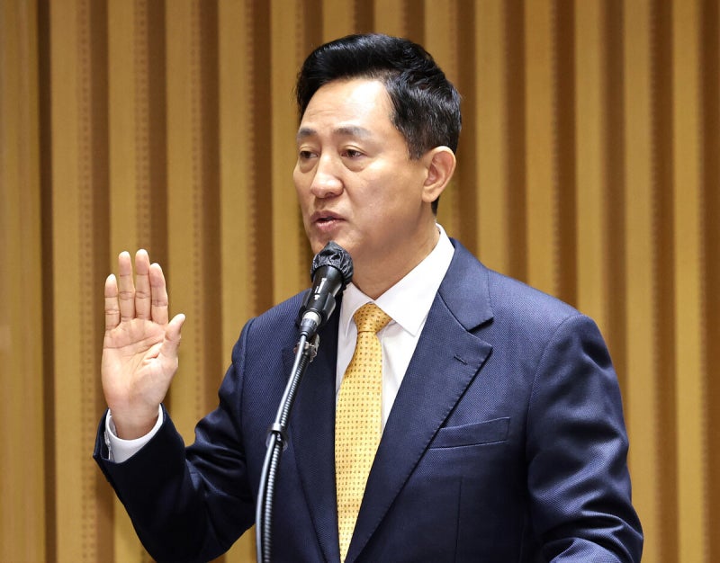 ‘정치인 <b>호감도</b>’ <b>오세훈</b> 1위…비<b>호감도</b> 선두는 이준석 [갤럽]