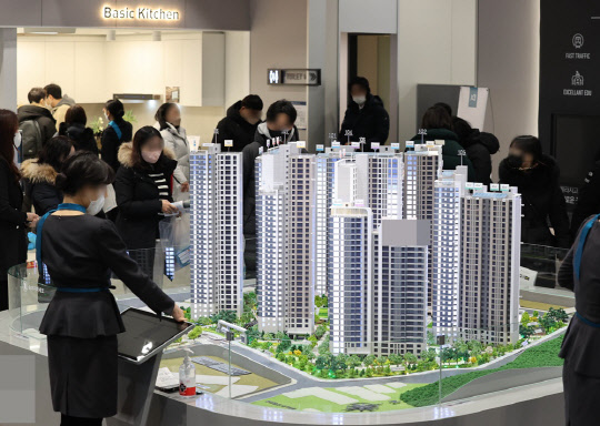 `文정부때 버티길 잘했네`…2주택자들, 남몰래 웃은 까닭은