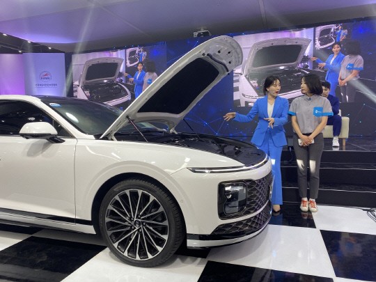 [돈+Cars] “중고차도 홈쇼핑처럼, 수천명 의견 듣고 산다” 오토플러스의 승...