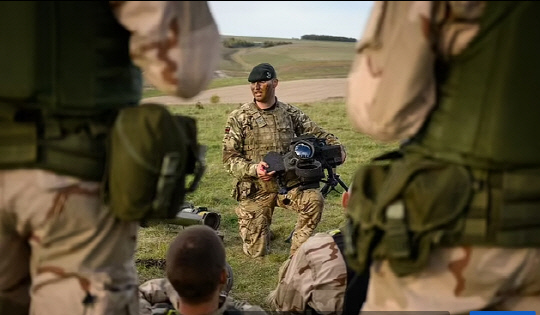 イギリス軍は 20年ぶりに最大規模の予備軍動員訓練を計画している. [デイリーメールキャプチャ]    