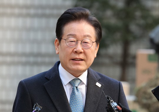 <b>이재명</b>, 공선법 <b>위헌법률심판 제청</b> 신청…법원 수용시 재판 중단