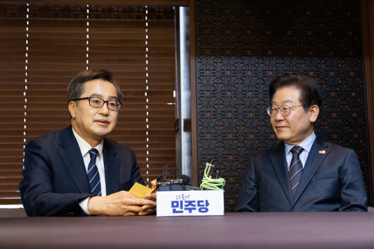 <b>김동연</b>, <b>이재명</b> 면전서 "민주당 정권교체 가능한 지 우려 목소리 높아"
