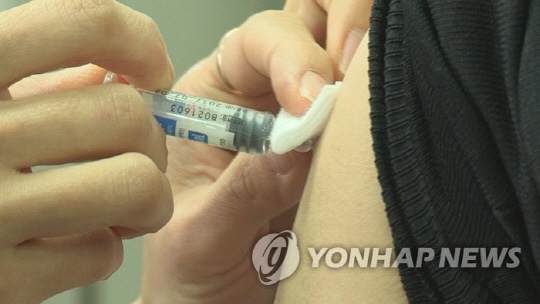 예방접종 &lt;사진: 연합뉴스&gt; 