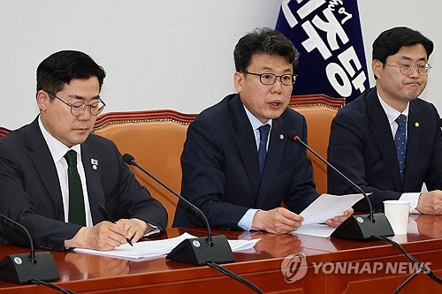 <b>진성준</b> "코로나 정책금융 탕감 적극검토“