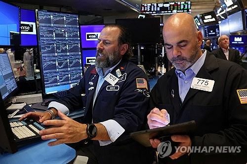 뉴욕증시, <b>미중</b> 합의·인플레 안도에도 약세…나스닥 0.5%↓
