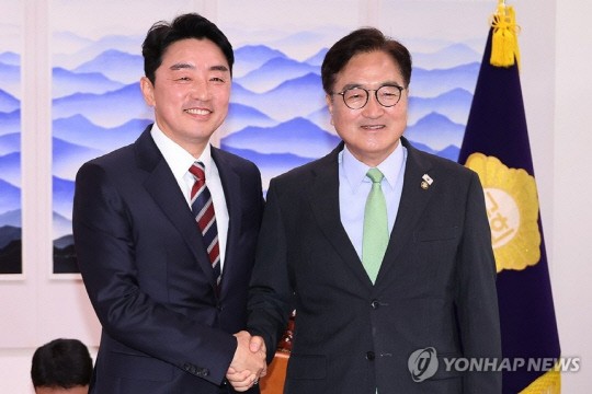 <b>우원식</b> "민생 회복 중요 과제"…<b>강훈식</b> "추경, 국민고통 덜어야"