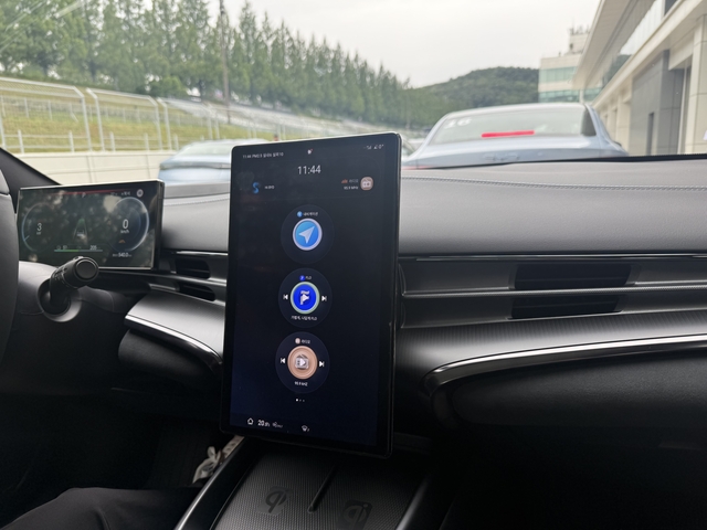 BYD 씰의 회전식 터치스크린