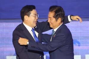 <b>이재명</b> 대통령, 오늘 <b>정청래</b>·박찬대와 <b>만찬</b> 회동