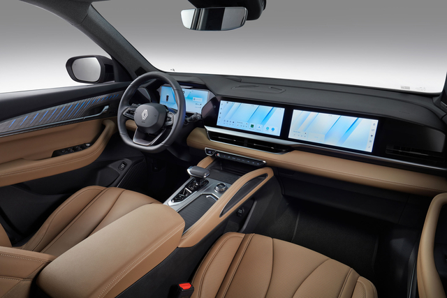 그랑 콜레오스 1열 디스플레이. 르노코리아 제공