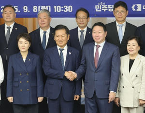 [속보] 정청래 “기업인 깜짝 놀랐을것, 美 <b>비자문제</b> 해결”…<b>최태원</b> “...