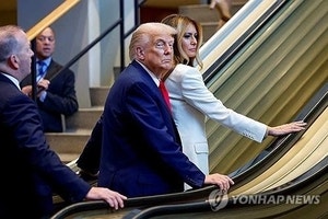 <b>트럼프</b> 신변에 비정상적 해프닝 연속 발생…비밀경호국 조사 중