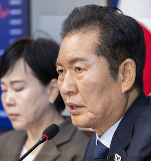 <b>정청래</b>, ‘내란 가담 의혹’ 박성재 영장 기각에 “법원 내란 옹호하냐...