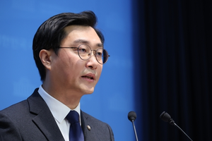 [속보] <b>장경태</b> “추행 없었다, <b>데이트폭력</b>이 본질…<b>무고죄</b>로 진실 밝힐...