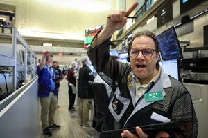 뉴욕증시, 고용지표 엇갈린 해석 속 다우·S&P500 사상 최고치 경신