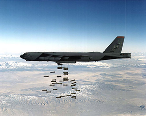 美 ‘괴물’ 전략폭격기 B-52, 이륙 직후 추락…인명피해 미확인