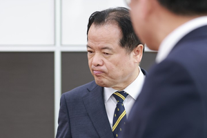 [속보] 선관위 위철환, 거듭된 사퇴 요구에 “무책임한 결정…더 큰 어려움 야기해” 거부