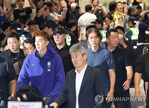시민단체, 홍명보 고발…“無전술·전략으로 선수에 고통, 국민에게 모욕”