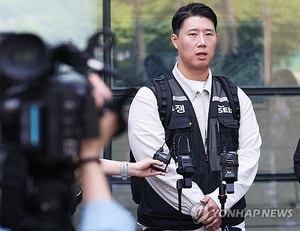 [속보] 성과급 수억대 예상되는데…삼성전자 노조 “지역화폐로 지급? 즉각 철회해야”