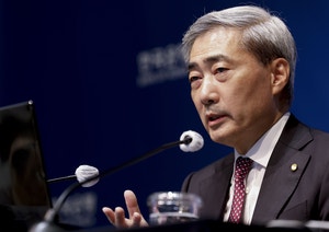 <b>신현송</b> 한은 총재 <b>EMEAP</b> 회의 <b>참석</b>…AI 금융영향·공급망 충격 대응 논의