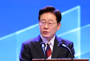 李대통령, <b>인니 강진 피해</b> 애도…“프라보워 리더십 아래 조속 복구 기...