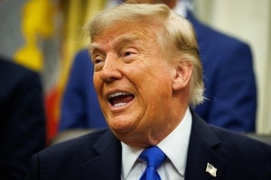 “韓日, <b>알래스카</b>로 온다”…<b>트럼프</b>, <b>LNG</b> 프로젝트서 또 거론