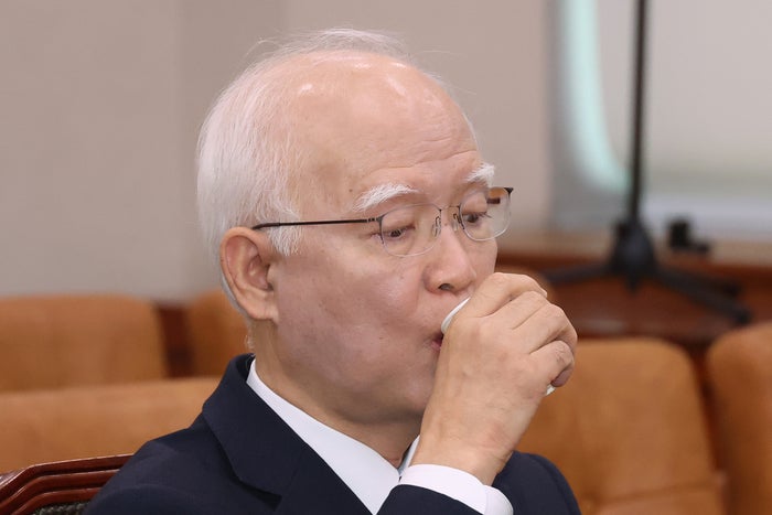 <b>정형식</b>, <b>이재용</b> 피해자냐 질문에 “그렇게 생각한다”