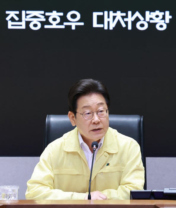 李대통령, 세종시 <b>폭우</b> <b>대응</b> 논란에 “엄정한 책임 물을 것”