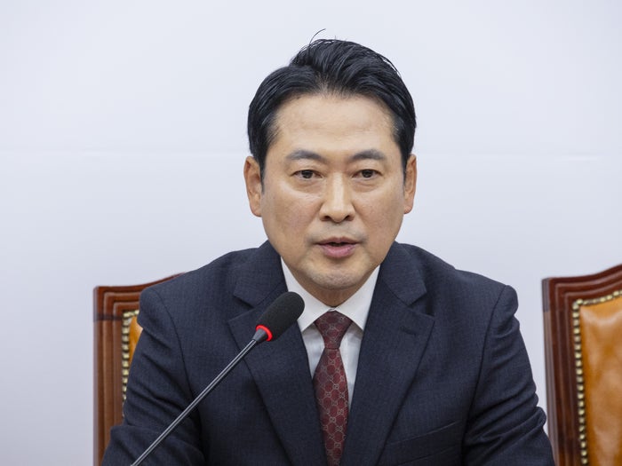 장동혁 “정부, 청년·서민 내 집 마련 막혔다…李 정부 <b>대책</b>은 '<b>주택</b> 완...