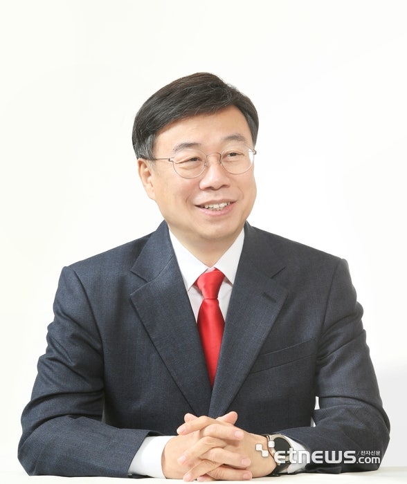 0003370648_001_20251117050111875.jpg?type=w800