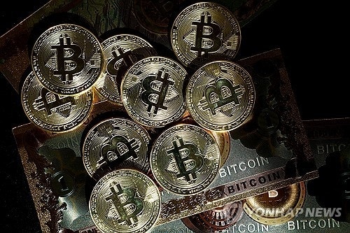 <b>비트코인</b>, 8만5천달러 붕괴 위기…이더리움도 7% 이상 <b>급락</b>