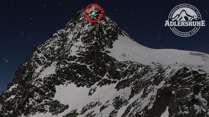 1월 19일 새벽 오스트리아 그로스글로크너산에서 홀로 하산하고 있는 A씨. 사진=포토웹캠/호이트 캡처