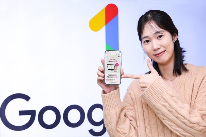 LGU+, '<b>구글</b> AI 프로' 제휴상품 출시…<b>제미나이</b>3·나노 바나나 이용