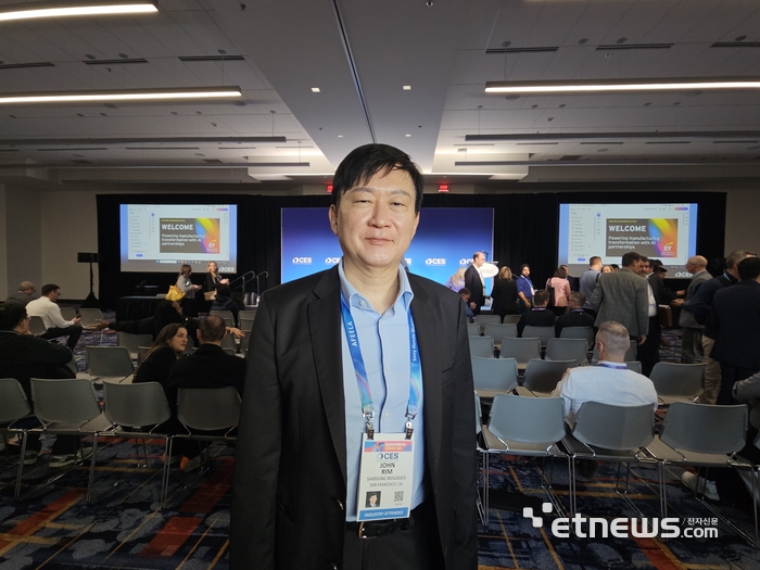 존 림 삼성바이오로직스 대표가 7일(현지시간) CES 2026에서 제조 AI 관련 세션에 참석했다.(사진=배옥진 기자)
