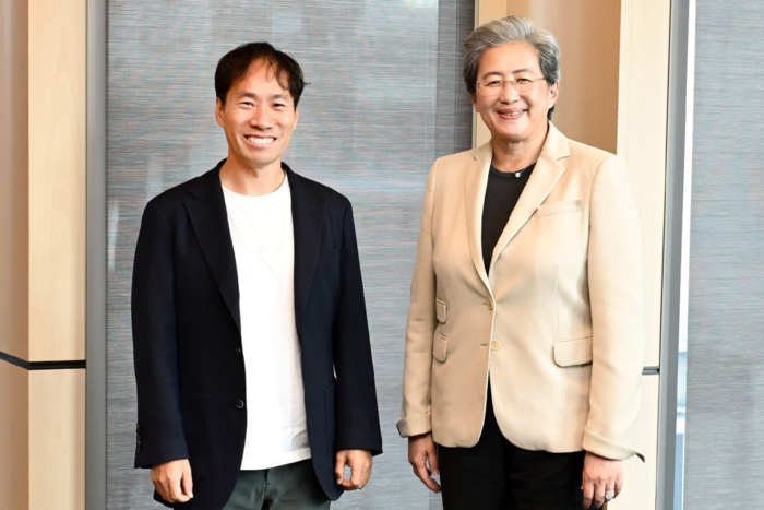 19일 서울 광화문 포시즌스호텔에서 만난 김성훈 업스테이지 대표(왼쪽)와 리사 수 AMD CEO.ⓒ업스테이지