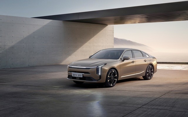 기아 'The 2027 K8'