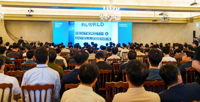 리얼월드(RLWRLD),글로벌 로봇 AI 'RLDX-1' 투어 서울서 피날레