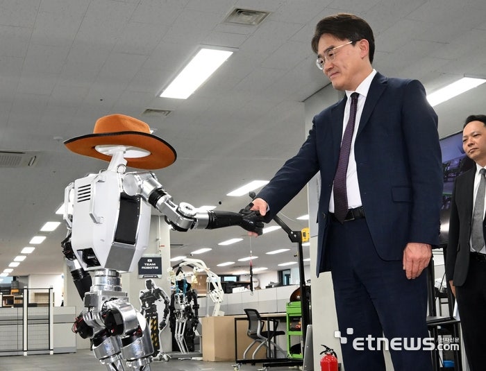 제조 넘어 기업 의사결정까지…M.AX, AI 에이전트 출범