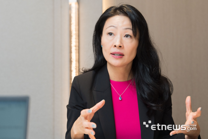 인희 조 수 나이언틱 스페이셜 최고경영자(CEO)가 전자신문과 인터뷰하고 있다. ⓒ나이언틱