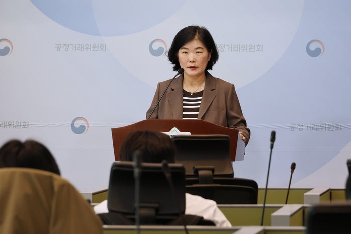 '명륜진사갈비' <b>명륜당</b>, 오너가 2983억 저리 대여…공정위 149억 과징금