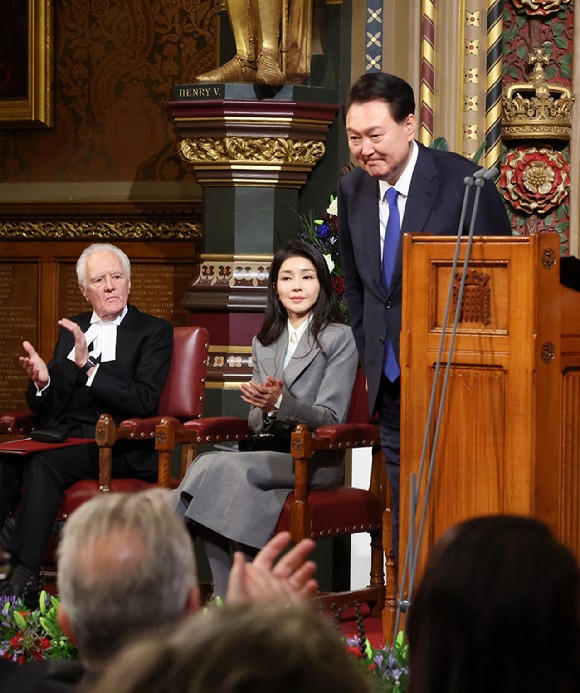 [전문] 尹, "한영 어코드로 다시 태어나"…영 <b>의회</b> 영어연설