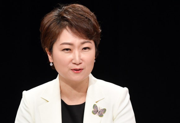 이언주 "'<b>친문</b>86'들, 내 비난 멈춰라…<b>이재명</b>에 도움 안 돼"