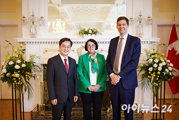 <b>김동연</b> 지사가 <b>캐나다</b> 가서 처음 한 일은?