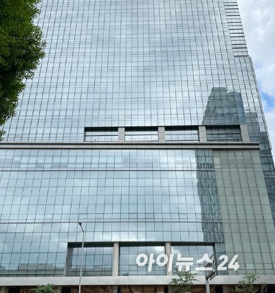 <b>어도어 부대표</b> "주식 매도는 전셋집 자금 때문…감사 예측 불가능"