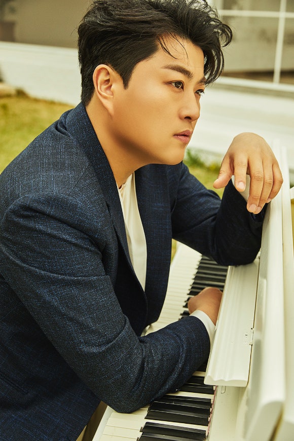 "<b>김호중 콘서트</b> 취소 수수료 10만원"…콘서트 강행에 뿔난 팬들