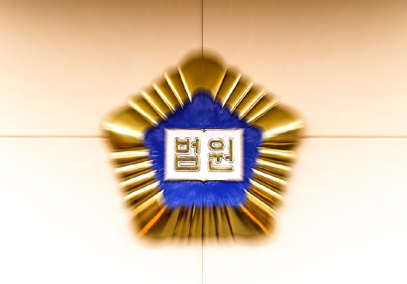 '<b>성폭행</b> 무고' <b>걸그룹</b> 출신 BJ, 석방됐다…法 "재판은 피고인 인생 생각해야"
