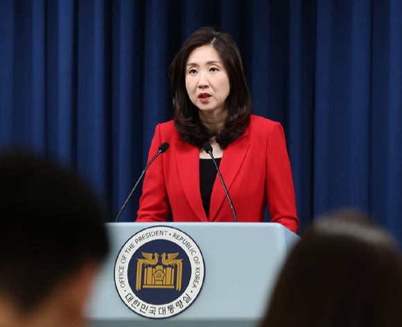 尹, 통일부 차관에 <b>김수경 대통령실</b> 대변인 내정
